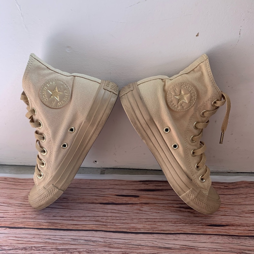 Converse chuck Taylor all star high top shoes